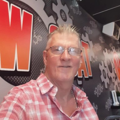 <span>Mike, 60</span>&nbsp;<span style='width: 25px; height: 16px; float: right; background-image: url(/bitmaps/flags_small/US.PNG)'>&nbsp;</span><br><span>Cape Coral, Estados Unidos da América</span>&nbsp;<input type='button' class='joinbtn' style='float: right' value='JOIN NOW' />