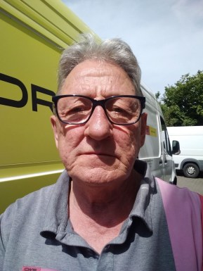 <span>Horst, 64</span> <span style='width: 25px; height: 16px; float: right; background-image: url(/bitmaps/flags_small/DE.PNG)'> </span><br><span>Frankfurt A, Germany</span> <input type='button' class='joinbtn' style='float: right' value='JOIN NOW' />