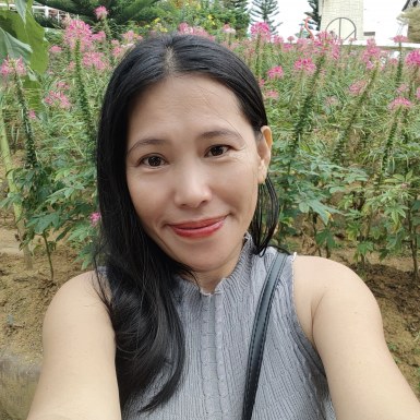 <span>Mariz, 44</span> <span style='width: 25px; height: 16px; float: right; background-image: url(/bitmaps/flags_small/PH.PNG)'> </span><br><span>Cebu, Filipinas</span> <input type='button' class='joinbtn' style='float: right' value='JOIN NOW' />